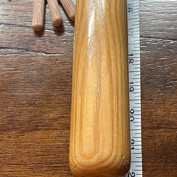 Cooperstown ornament & mini bat - Picture 4 of 4